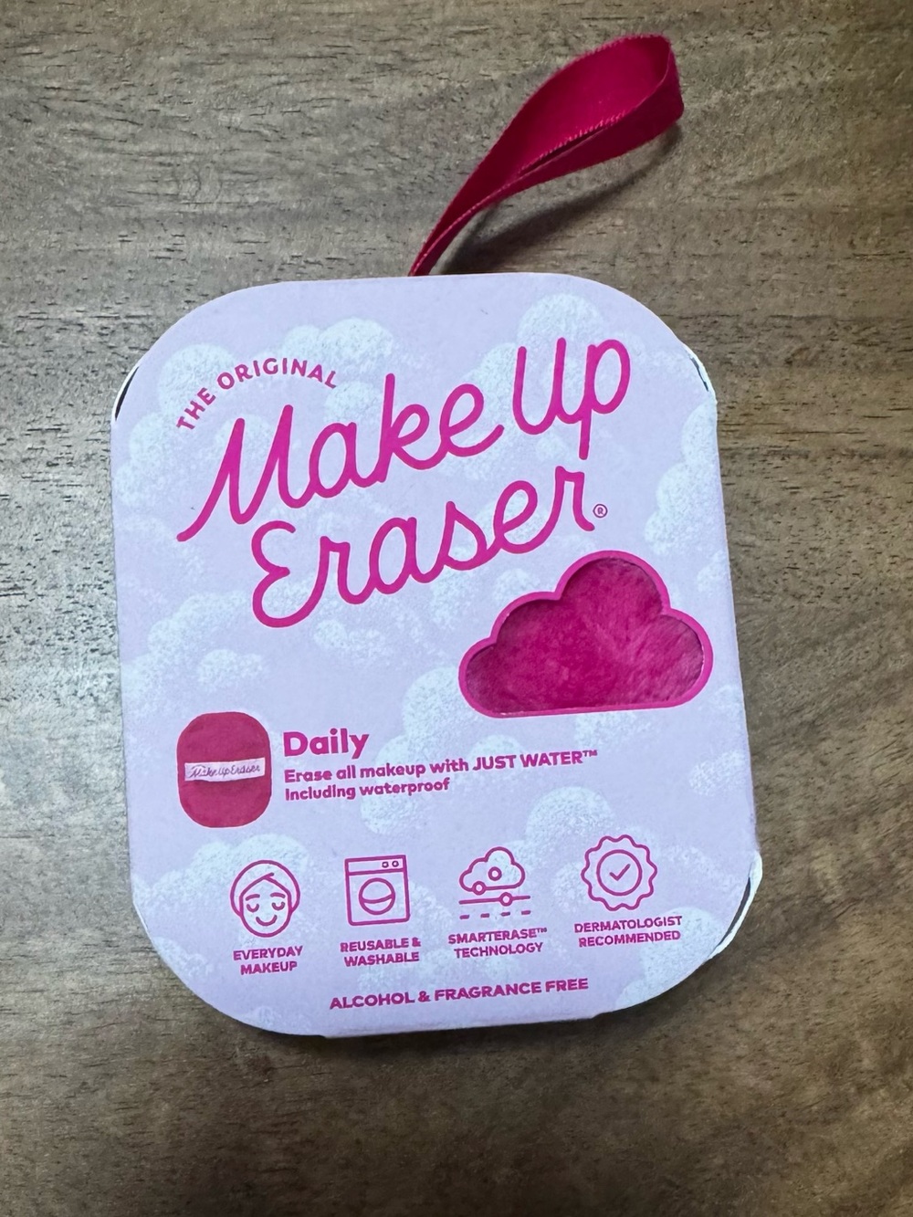 MakeUp Eraser Daily Makeup Remover - Hot Pink